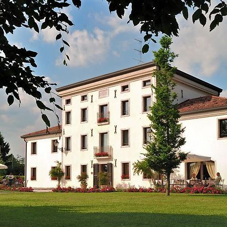 Hotel Villa Dei Carpini Oderzo Extérieur photo
