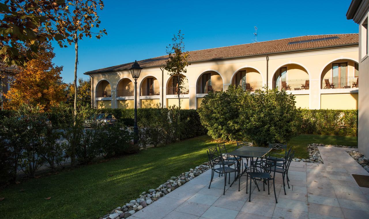 Hotel Villa Dei Carpini Oderzo Extérieur photo